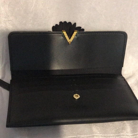 Wallet - Picture 2 of 2